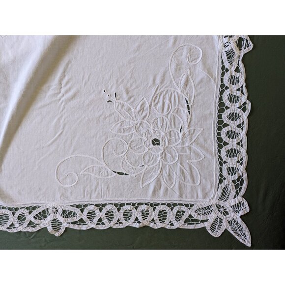 Vintage Battenberg table cloth 64x96" AS IS + napkins, Tape Lace Bridal - Picture 4 of 10